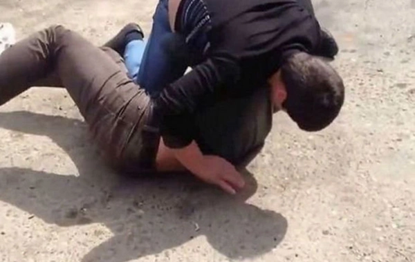 Sosial şəbəkə mübahisəsi faciə ilə bitdi - 52 yaşlı kişi bir yumruq zərbəsindən öldü