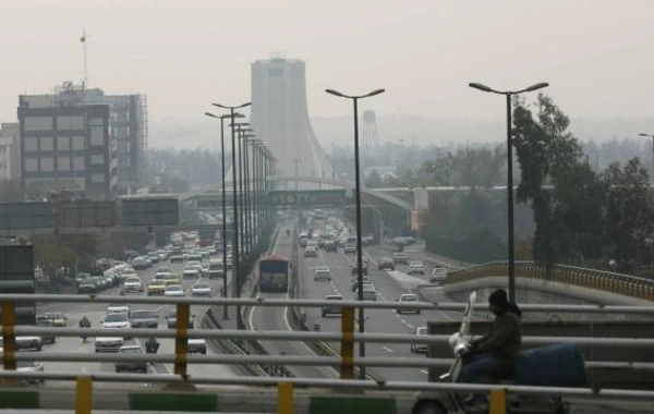 Qonşu ölkədə hava kirliliyi və qrip səbəbindən təhsil distant keçiriləcək