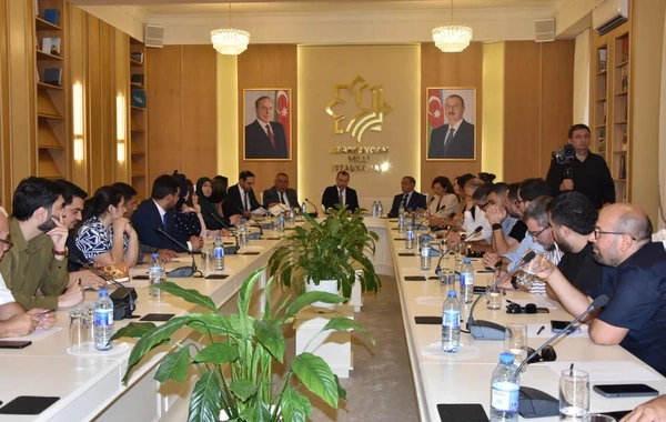 Mədəniyyət Nazirliyi yazar və naşirlərlə görüş təşkil edib