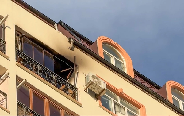 В многоэтажном жилом доме в Сумгайыте произошел пожар