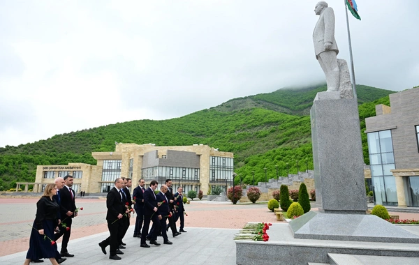 Şəkidə "Ümummilli Lider Heydər Əliyev və Azərbaycanın mədəniyyət dəyərləri" mövzusunda tədbir keçirilib