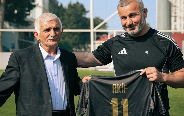 Yaşlı azarkeşin Qurban Qurbanov arzusu gerçəkləşdi