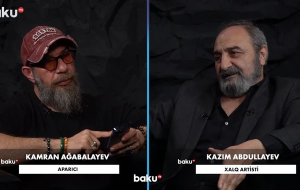 Mənə dedi ki, gəl, səhnədə öl