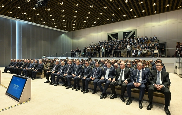 "McDonald"s Azərbaycan" xidmət sahəsində məşğulluğun inkişafına töhfəyə görə mükafata layiq görülüb
