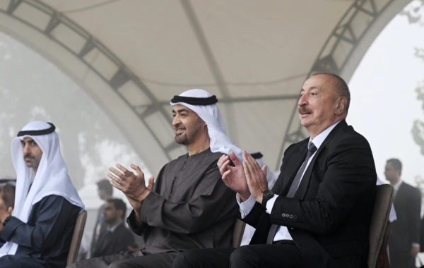 İlham Əliyev Şeyx Məhəmməd bin Zayed Al Nəhyana Qarabağ atı hədiyyə edib