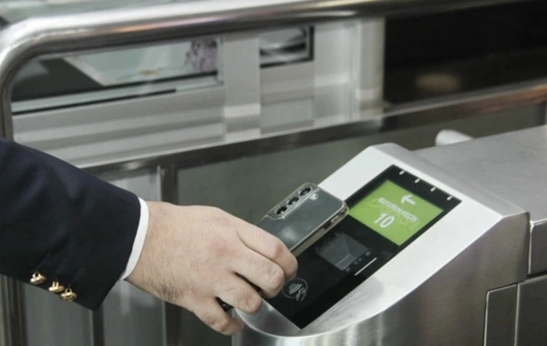 Metrodan istifadə edənlərin NƏZƏRİNƏ - Bu halda ləngimələr yarana bilər