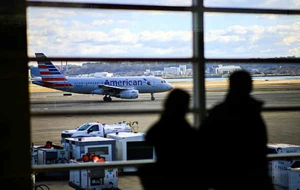 Пилот разбившегося в США самолета пытался уйти от столкновения с вертолетом