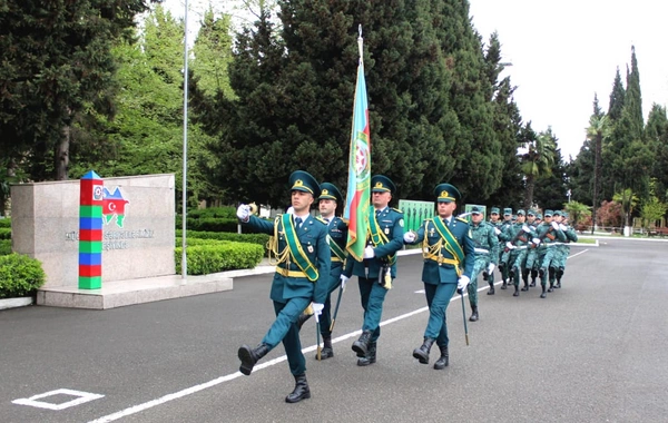 Hərbi xidməti başa vuran sərhədçi əsgərlər evlərinə yola salınıb