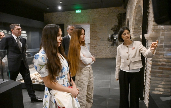 Leyla Əliyeva və Arzu Əliyeva Şəkidə tarixi-memarlıq abidələrinin bərpadan sonra açılışında iştirak ediblər