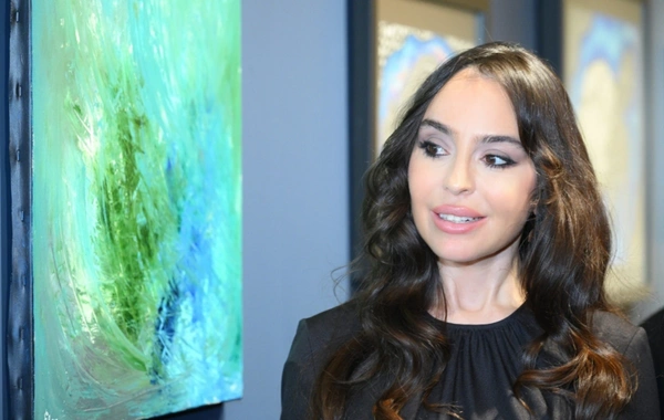 Leyla Əliyeva Mənim dənizlərim, mənim okeanlarım sərgisindən paylaşım edib