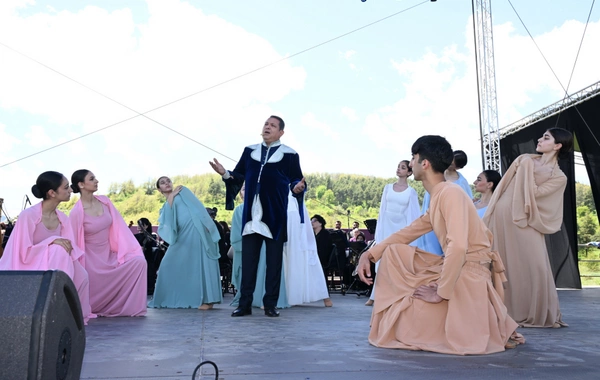 Şuşada "Xarıbülbül" IX Beynəlxalq Musiqi Festivalı keçirilir