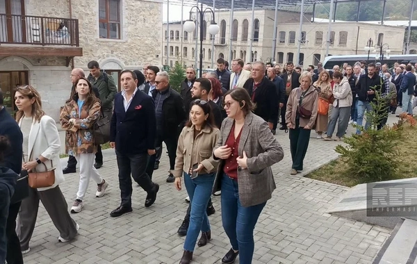 İtkin düşmüş şəxslərlə bağlı beynəlxalq konfransın iştirakçıları Şuşaya gediblər