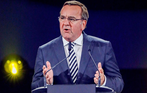 Министр обороны Германии: Возможно мы провели последнее мирное лето