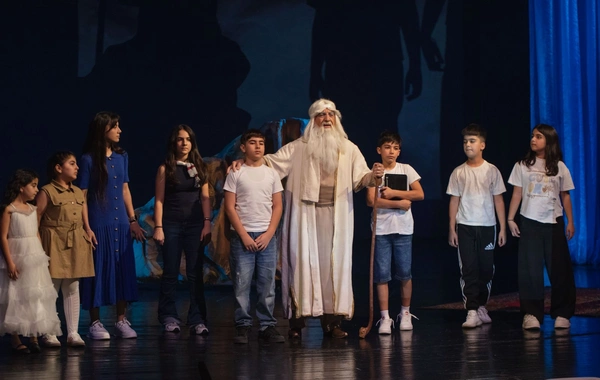 "McDonald's Azərbaycan" və DSMF şəhid övladlarının iştirakı ilə teatr tamaşası təşkil edib