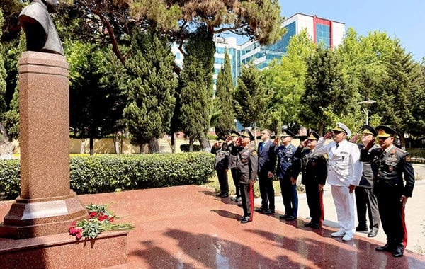 Zakir Həsənov Baş Klinik Hospitalı ziyarət edib