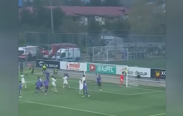 Turan Tovuz - Sumqayıt oyununda stadionu kabab tüstüsü bürüdü