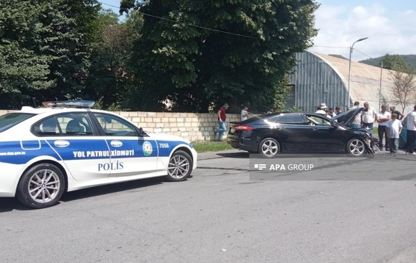 Zaqatalada minik avtomobilləri toqquşub, xəsarət alanlar var