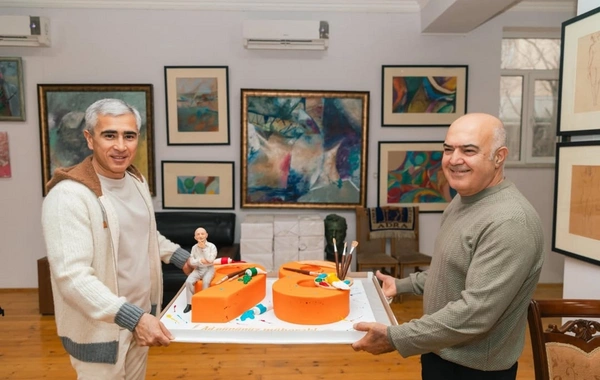 Anar Ələkbərov Xalq rəssamı Ömər Eldarovu evində ziyarət edib