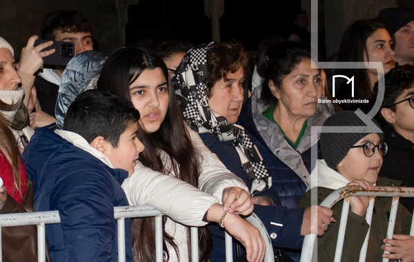 İçərişəhərdə təntənəli bayram tonqalı qalanıb