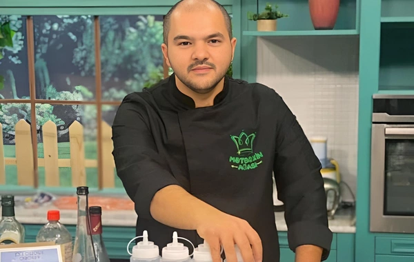 Azərbaycanlı aparıcı festivalda 357 növ mürəbbə yeyib