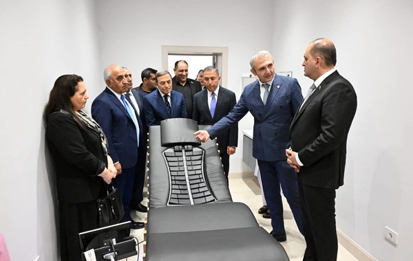 Layiqli Əmək Səfirləri ilə görüş keçirilib