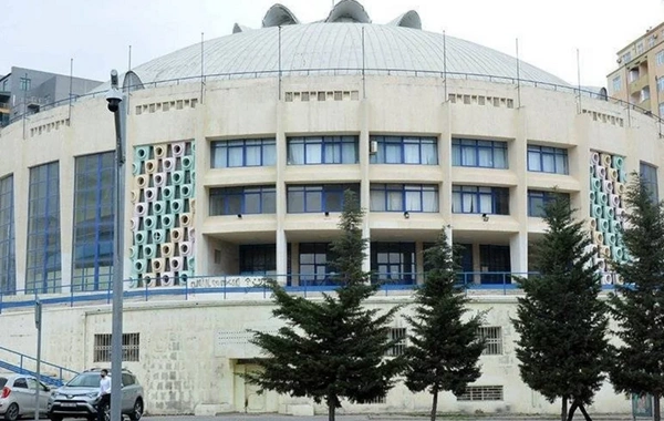 Sirk fəaliyyətini çadırda davam etdirir: Əsas bina təmir olunacaq?