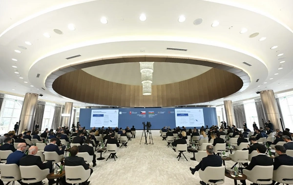 Mikayıl Cabbarov: "Çexiyanın enerji təhlükəsizliyinə mühüm töhfə veririk"