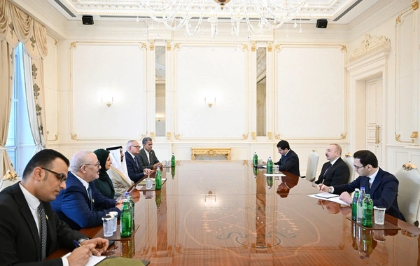 İlham Əliyev Ərəb Parlamentinin prezidentinin başçılıq etdiyi nümayəndə heyətini qəbul edib