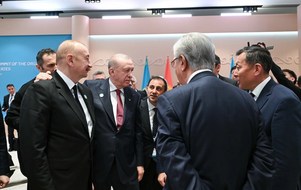 İlham Əliyev Türküstanda TDT-nin qeyri-rəsmi Zirvə görüşündə iştirak edib