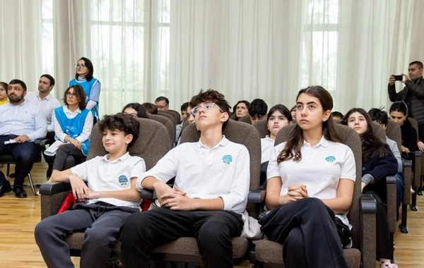 IDEA məktəblilər üçün Ekopark İnnovasiya Mərkəzinə ekskursiya təşkil edib