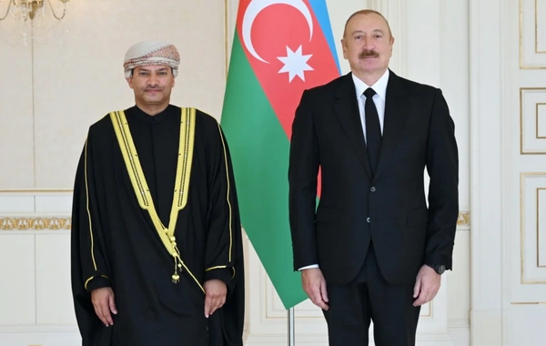 İlham Əliyev Omanın Azərbaycanda yeni təyin olunmuş səfirinin etimadnaməsini qəbul edib
