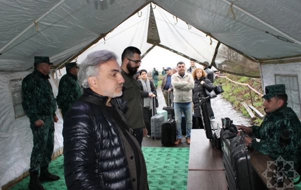 Армянская делегация прибыла в Азербайджан в рамках инициативы "Мост мира"