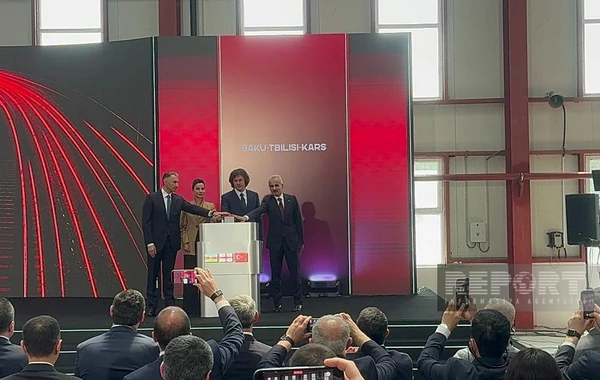 BTQ dəmir yolu xəttinin modernləşdirilmədən sonra rəsmi açılışı keçirilib