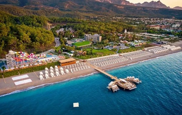 Rusiyalı iş adamının oteli 5 milyard 950 milyona satışa çıxarıldı