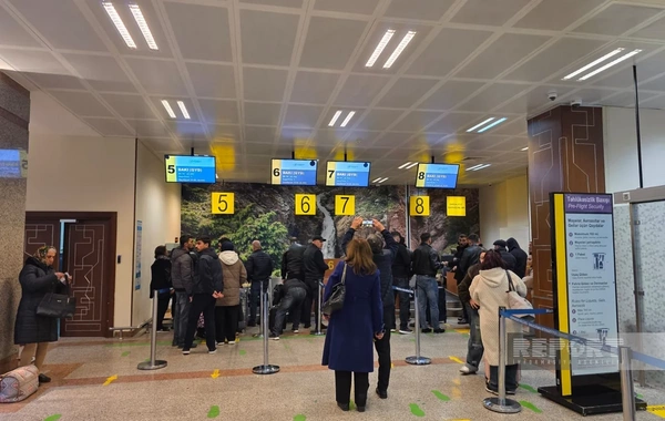 Bakıdan havaya qalxan sərnişin təyyarəsi Naxçıvana eniş edib