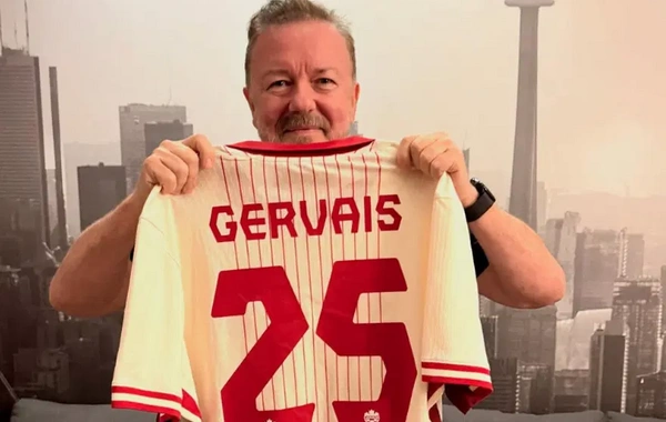141 milyona görə 44 illik sevgilisi ilə evlənir