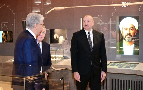 Президент Ильхам Алиев посетил Центр исламской цивилизации в Ташкенте