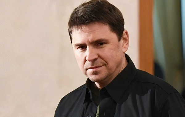 Ukrayna Prezident Ofisinin müşaviri: "Zelenski ikinci müddətə namizədliyini irəli sürməlidir"