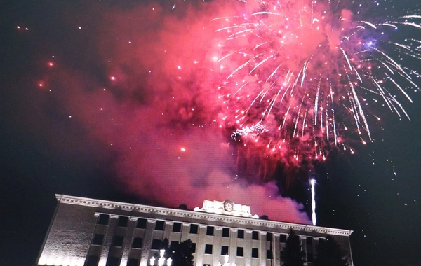 Xankəndidə Zəfər atəşfəşanlığı