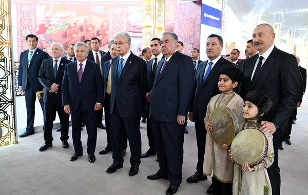 Prezident İlham Əliyev MDB Ölkələrinin Milli Kulinariya Festivalı ilə tanış olub, rəsmi qəbulda iştirak edib