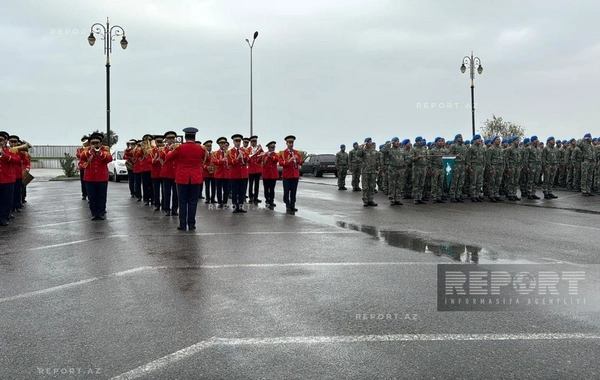 Sumqayıtda Zəfər Günü münasibətilə hərbçilərin yürüşü başlayıb