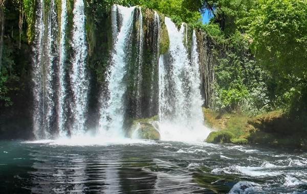 Azərbaycanda yeni şəlalə tapıldı