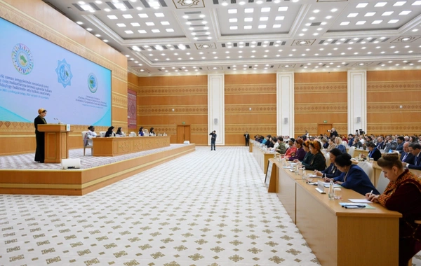 Leyla Əliyeva Türkmənistanda beynəlxalq konfransda iştirak edib