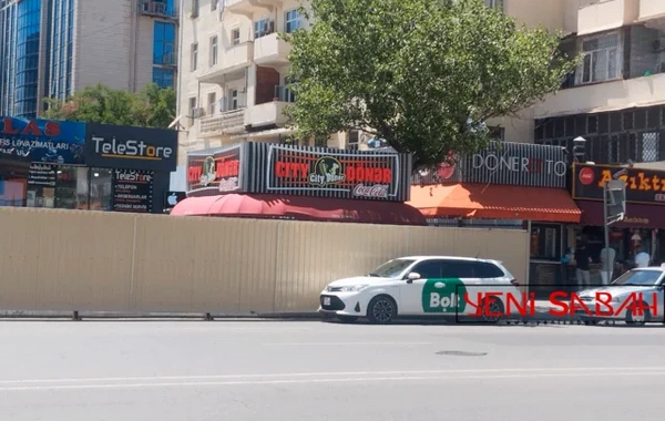 Bakının mərkəzində bəzi obyektlər sökülür