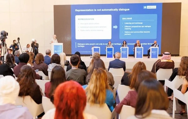 Heydər Əliyev Mərkəzində "Muzeylər və irs yerləri mədəniyyətlərarası dialoq məkanları kimi" mövzusunda panel müzakirəsi keçirilib