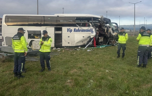 Türkiyədə avtobus qəzaya uğradı: 15 yaralı var