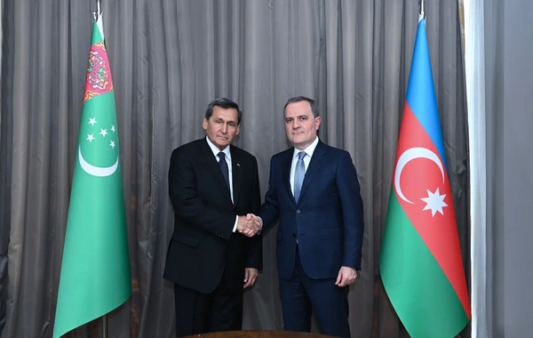 Azərbaycan Türkmənistan münasibətlərinin vəziyyəti və inkişaf perspektivləri müzakirə olunub