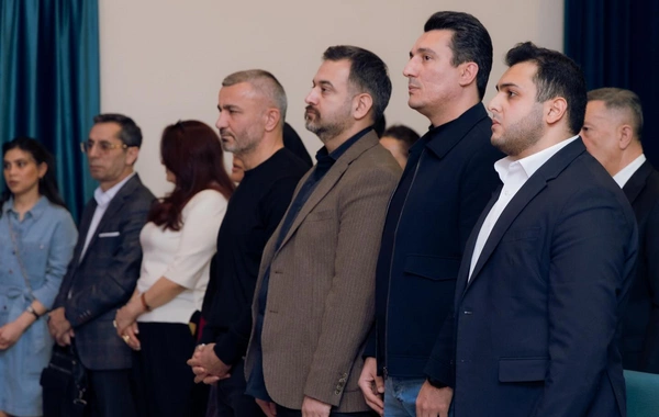 Qurban Qurbanov xanımı ilə tədbirdə