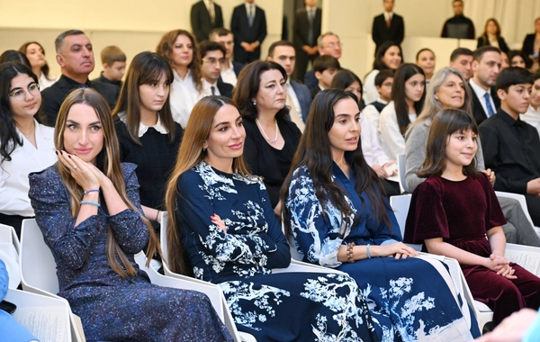 Heydər Əliyev Fondunun dəstəyi ilə alınan musiqi alətlərinin təqdimatı olub