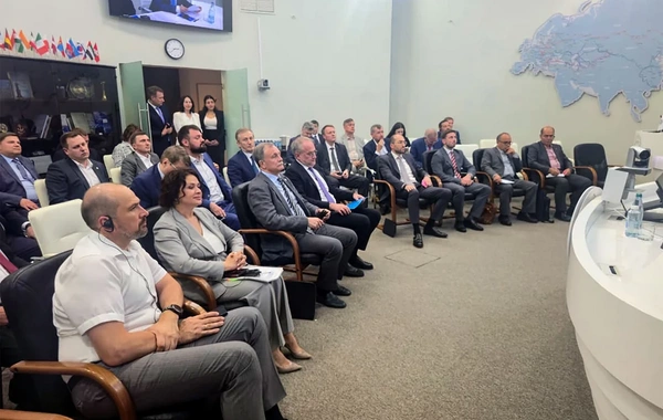 ADY Rusiya və İranla dəmir yolu sahəsində əməkdaşlığı müzakirə edib
